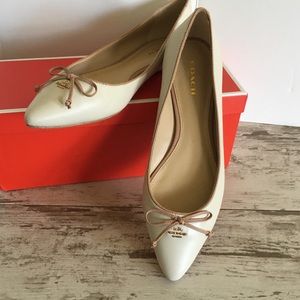 Coach classic summer nude flats